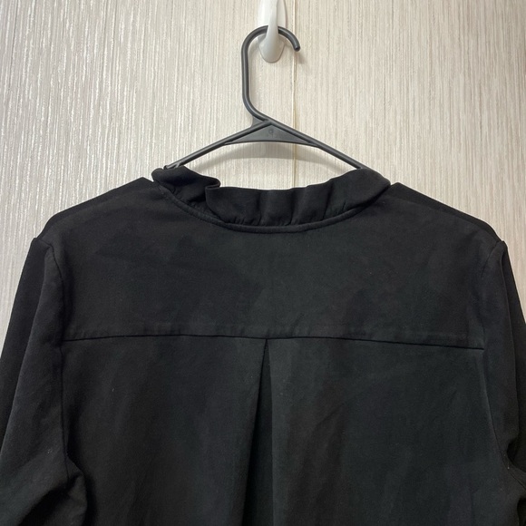 J. McLaughlin Black Durham Knit Ruffled Neck Top - Size Large - Picture 4 of 6